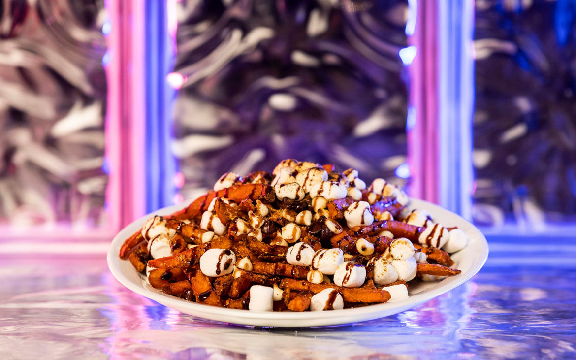 Halloween Horror Nights S'mores Fries
