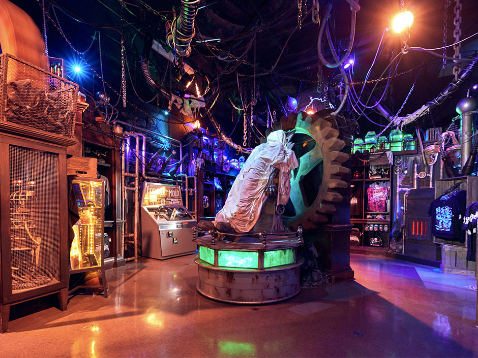 Halloween Horror Nights Tribute Store - Frankenstein Lab